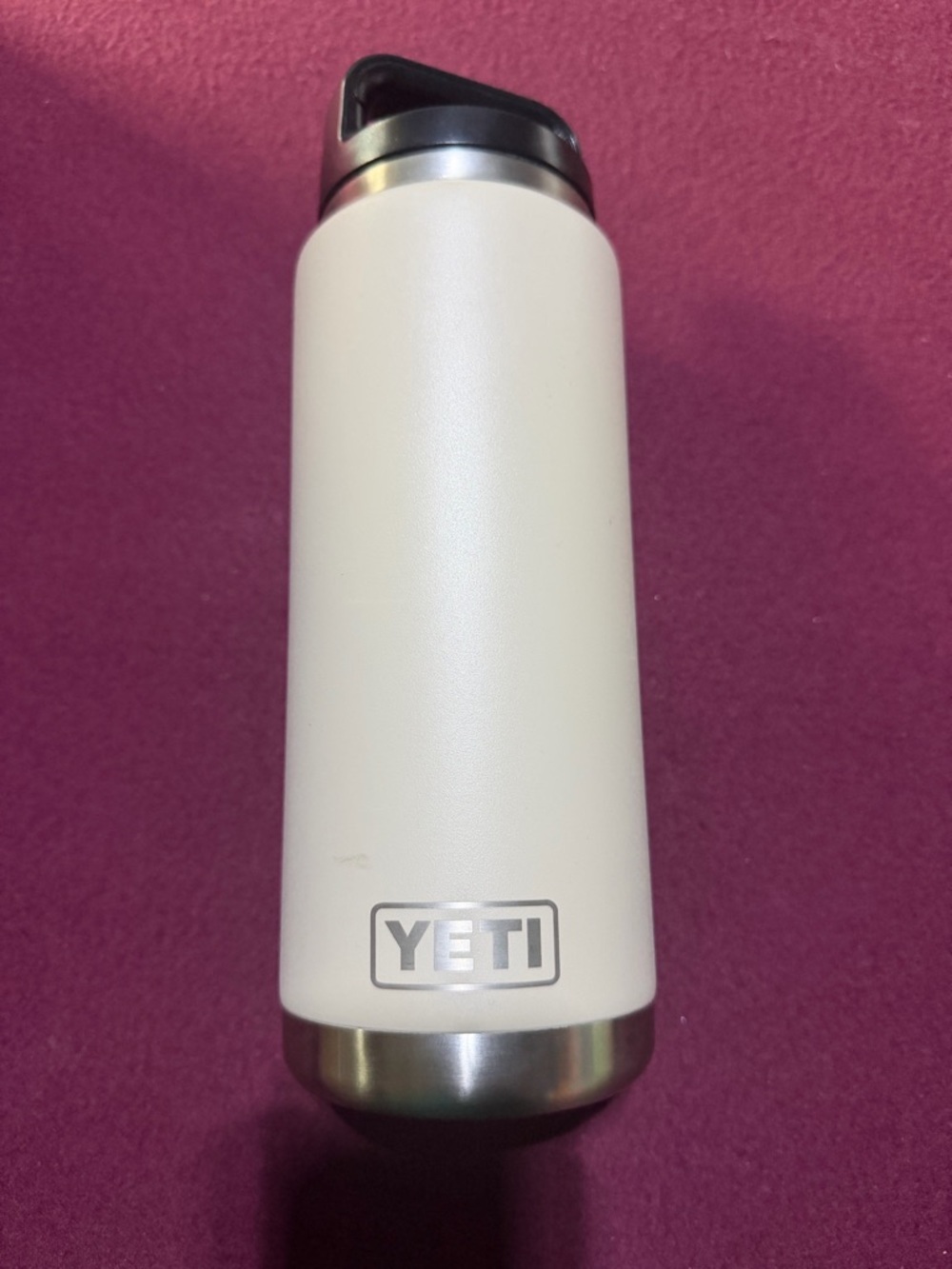 YETI Rambler 26 oz Travel Bottle with TripleHaul Cap - EUC SAND - RETIRED COLOR